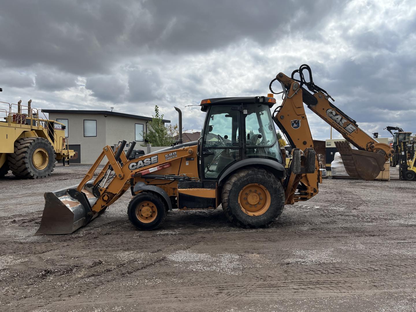 ./imagenes/INVOICE/2019/17034/RETROEXCAVADORA CASE 580 SUPER N (6).JPG